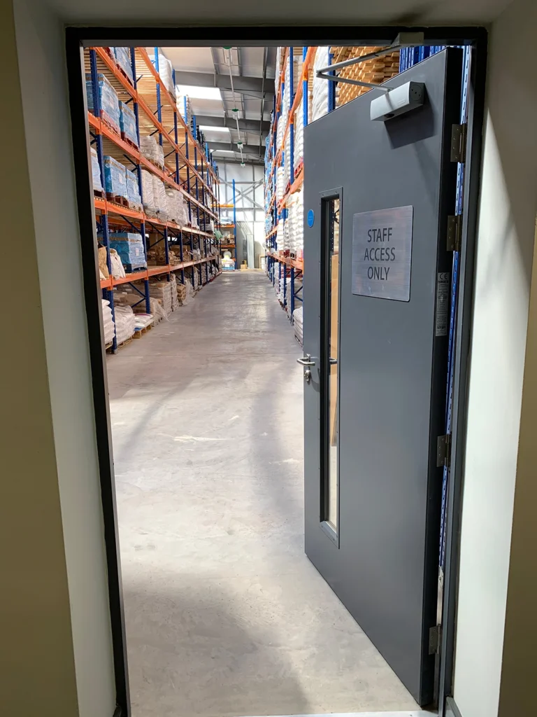 inna dor warehouse open